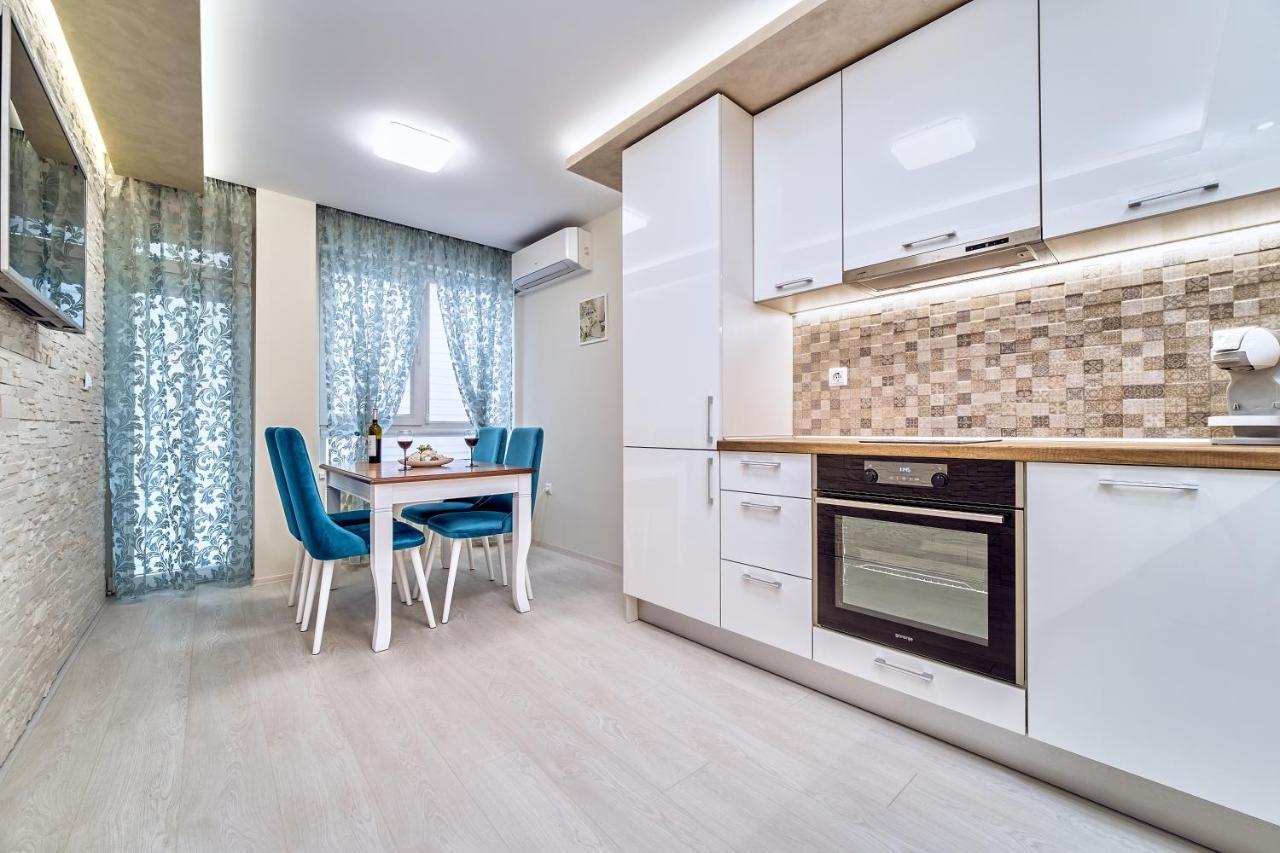 Апартамент S Apart Varna Exterior foto